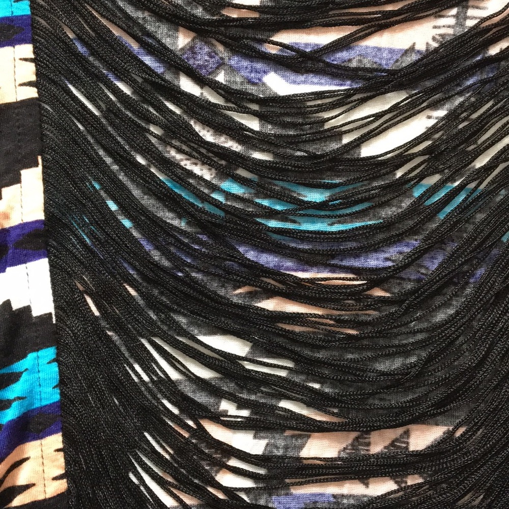 Aztec crop top - Picture 8 of 8